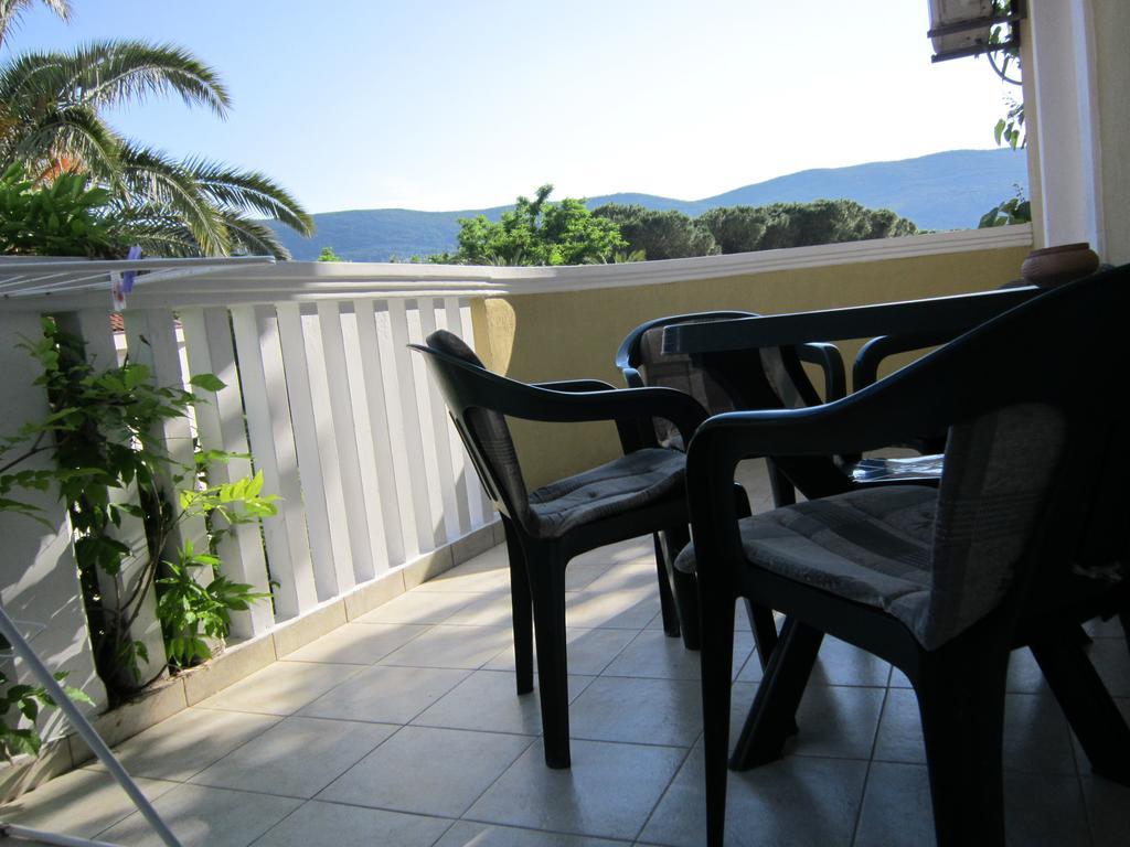Huter Apartments Herceg Novi Esterno foto