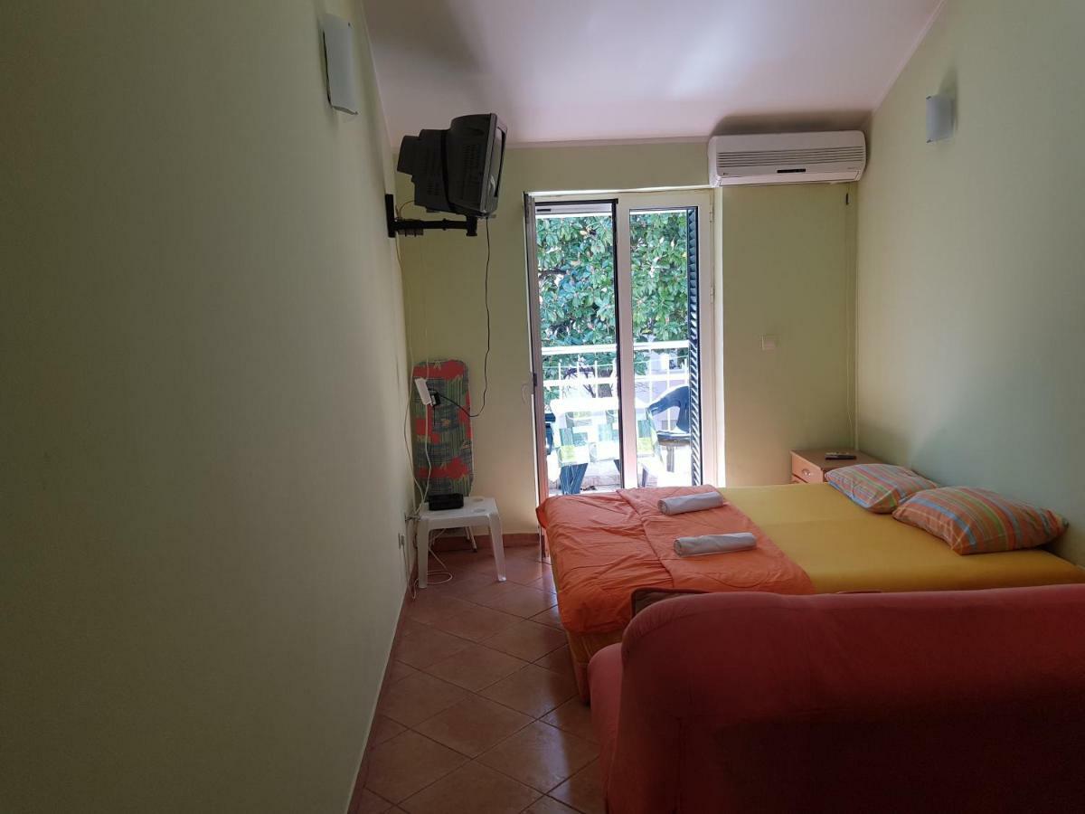 Huter Apartments Herceg Novi Esterno foto